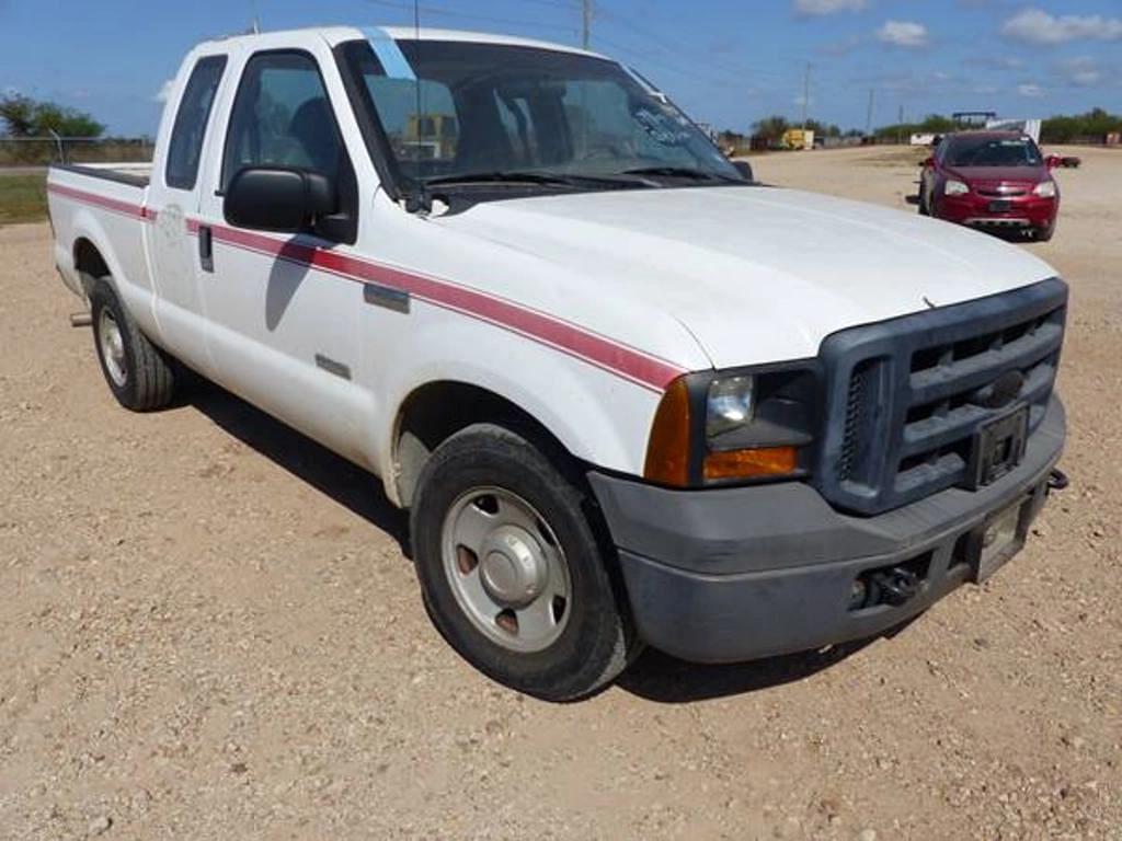 Image of Ford F-250 Primary image