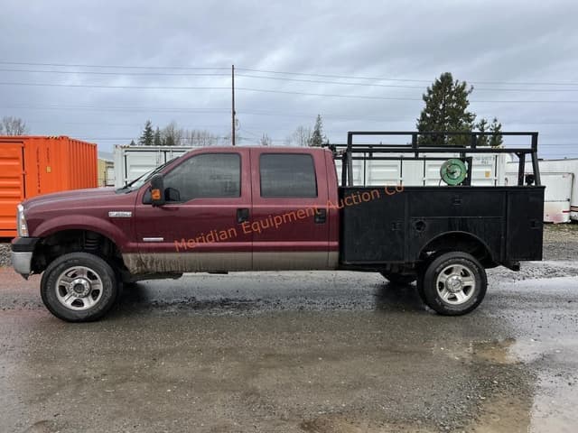 Image of Ford F-250 equipment image 1