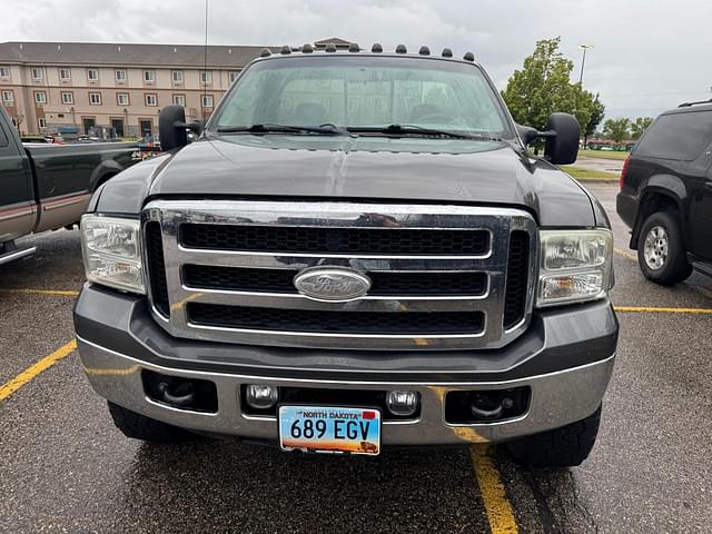 Image of Ford F-250 equipment image 1