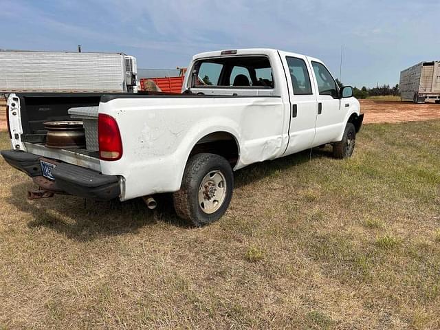 Image of Ford F-250 equipment image 4