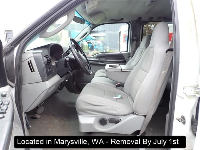 Image of Ford F-350 equipment image 3