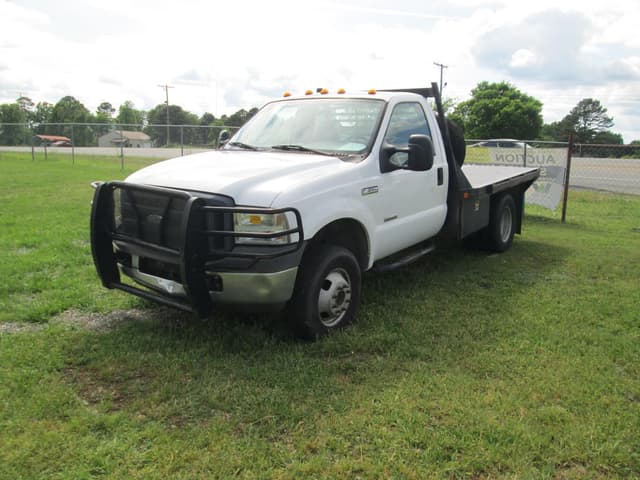 Image of Ford F-350 equipment image 1
