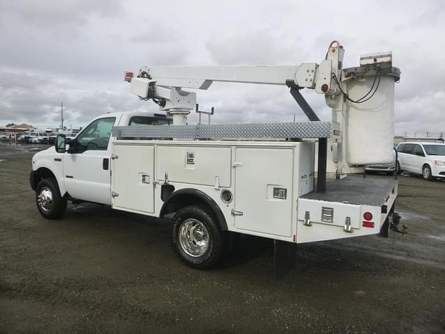 Image of Ford F-350 equipment image 3