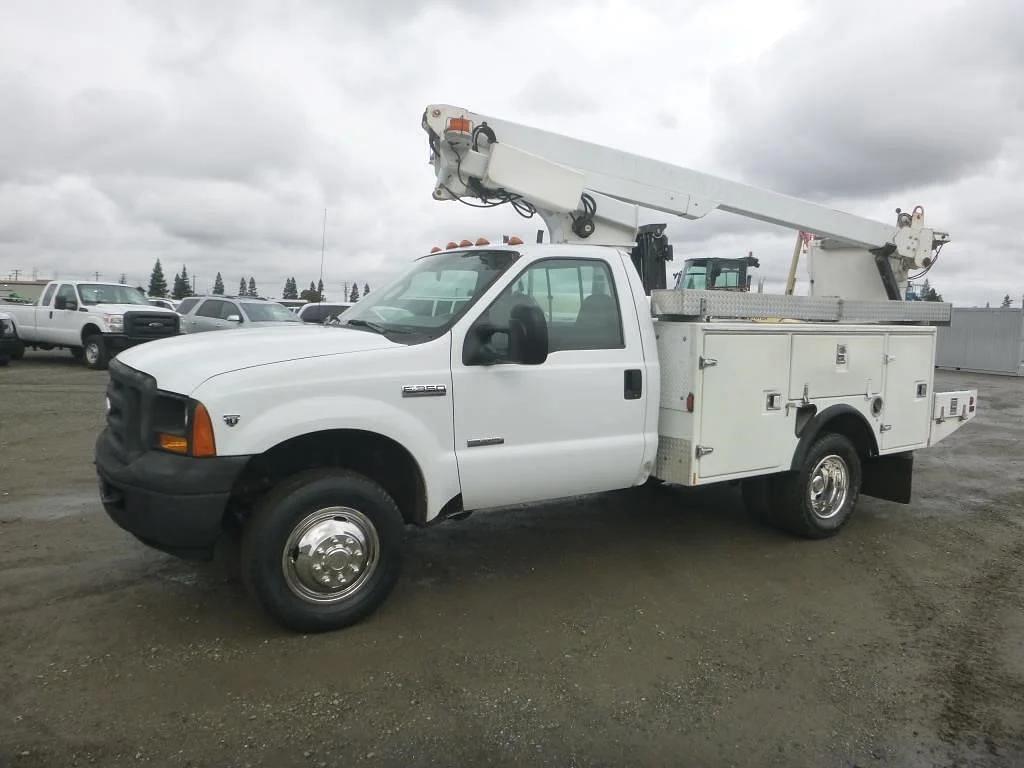 Image of Ford F-350 Primary image