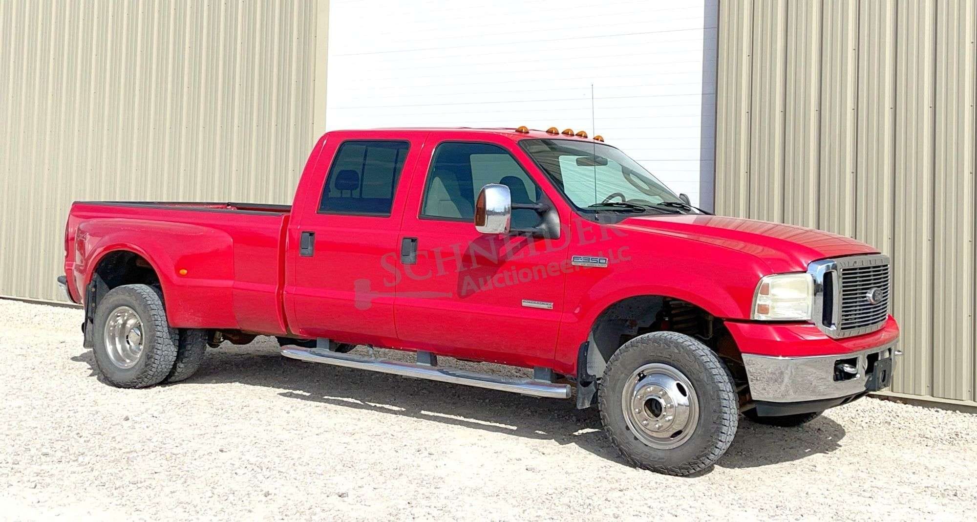 2006 Ford F-350 Equipment Image0