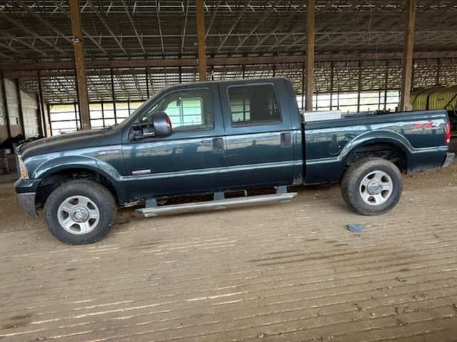 Image of Ford F-350 equipment image 1