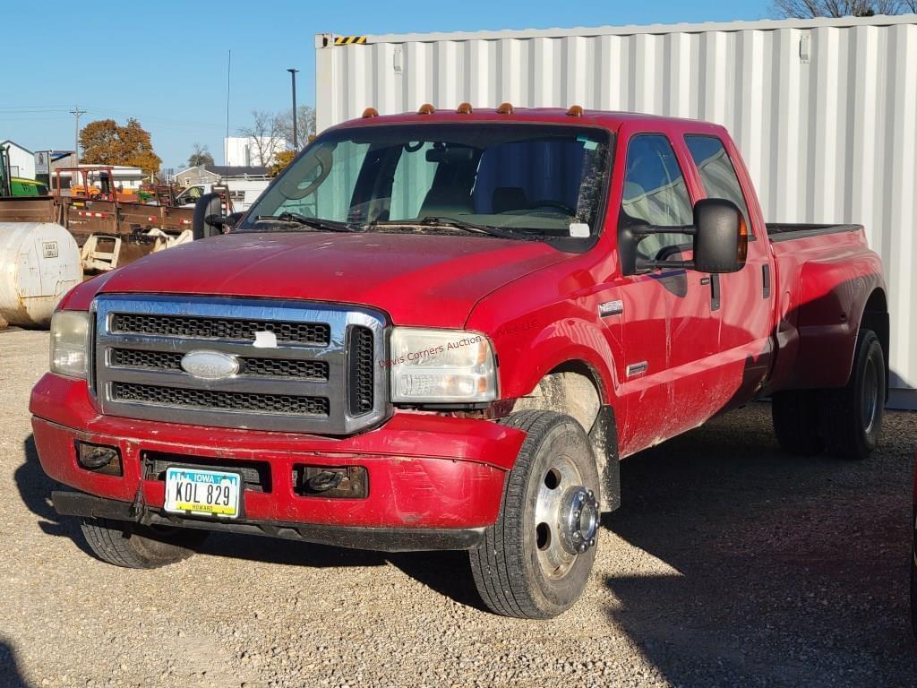 Image of Ford F-350 Primary image