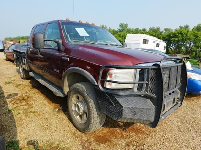 Image of Ford F-350 equipment image 1