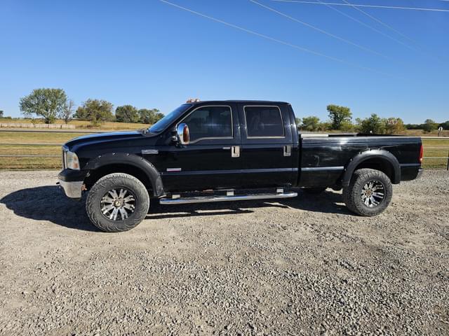 Image of Ford F-350 equipment image 1