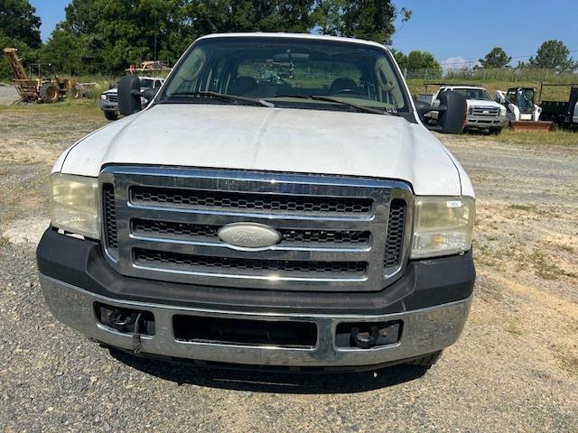 Image of Ford F-350 equipment image 1