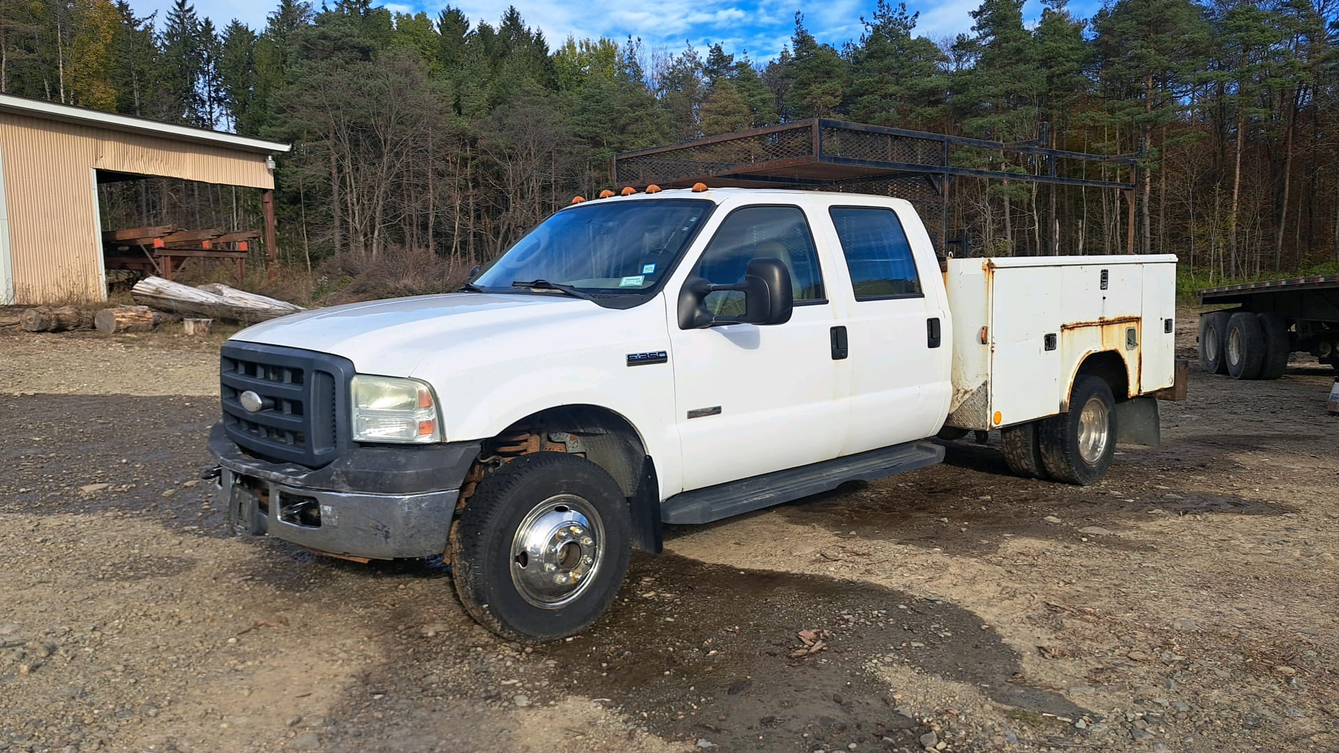 2006 Ford F-350 Equipment Image0