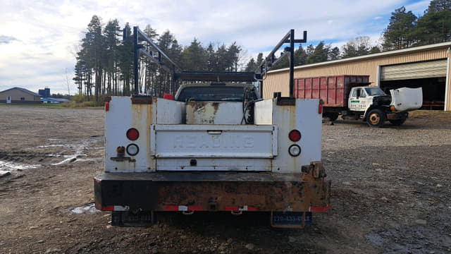 Image of Ford F-350 equipment image 3