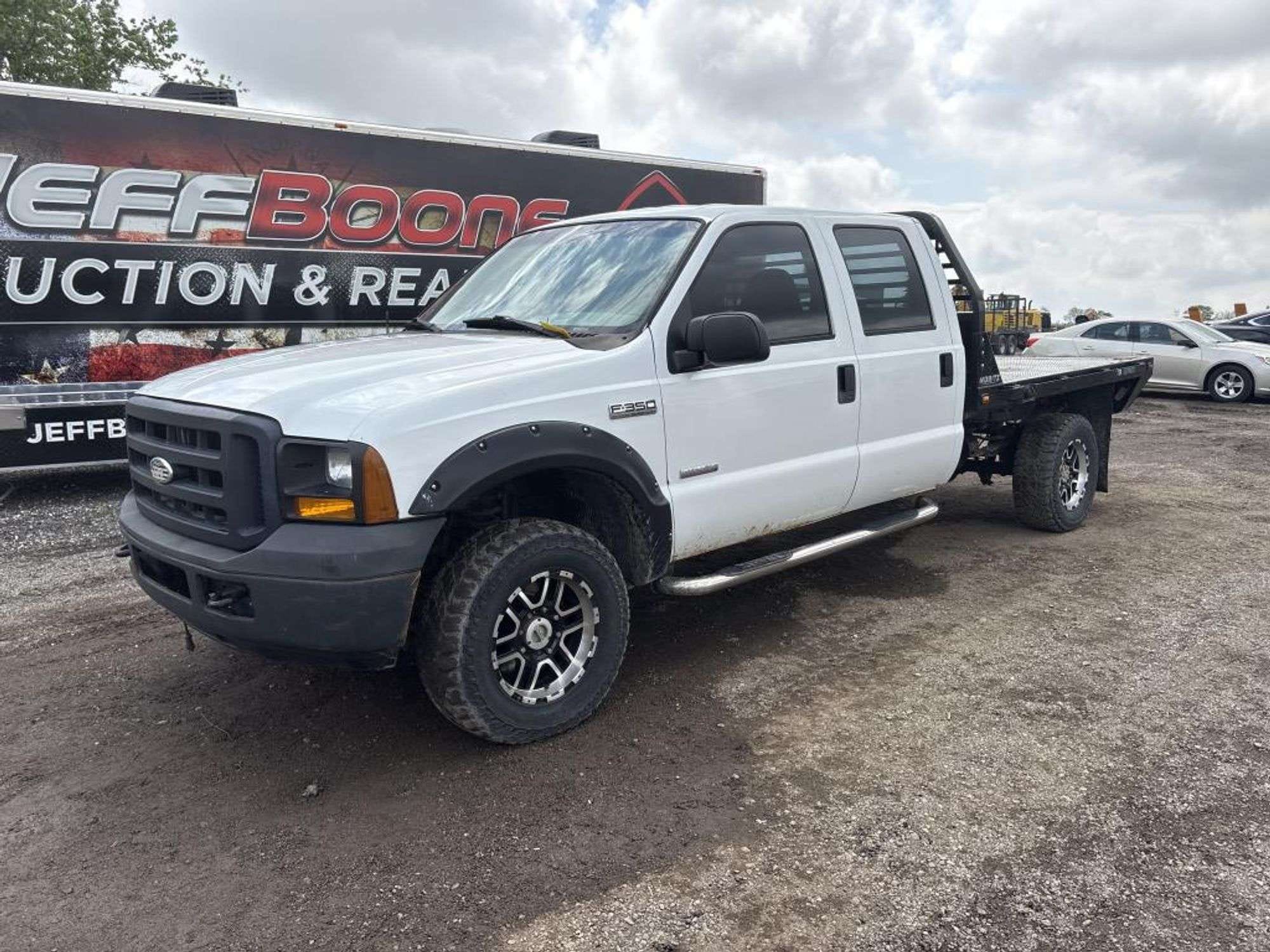 2006 Ford F-350 Equipment Image0