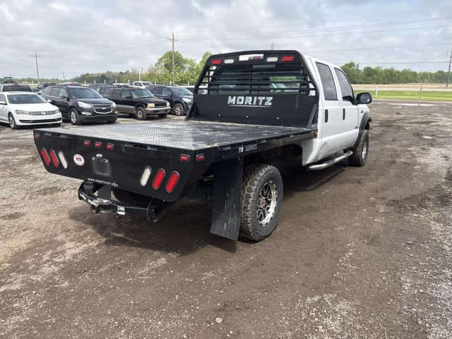 Image of Ford F-350 equipment image 4