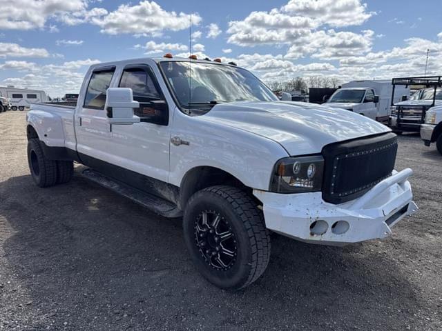Image of Ford F-350 equipment image 3
