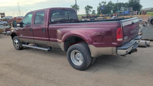 Image of Ford F-350 equipment image 2