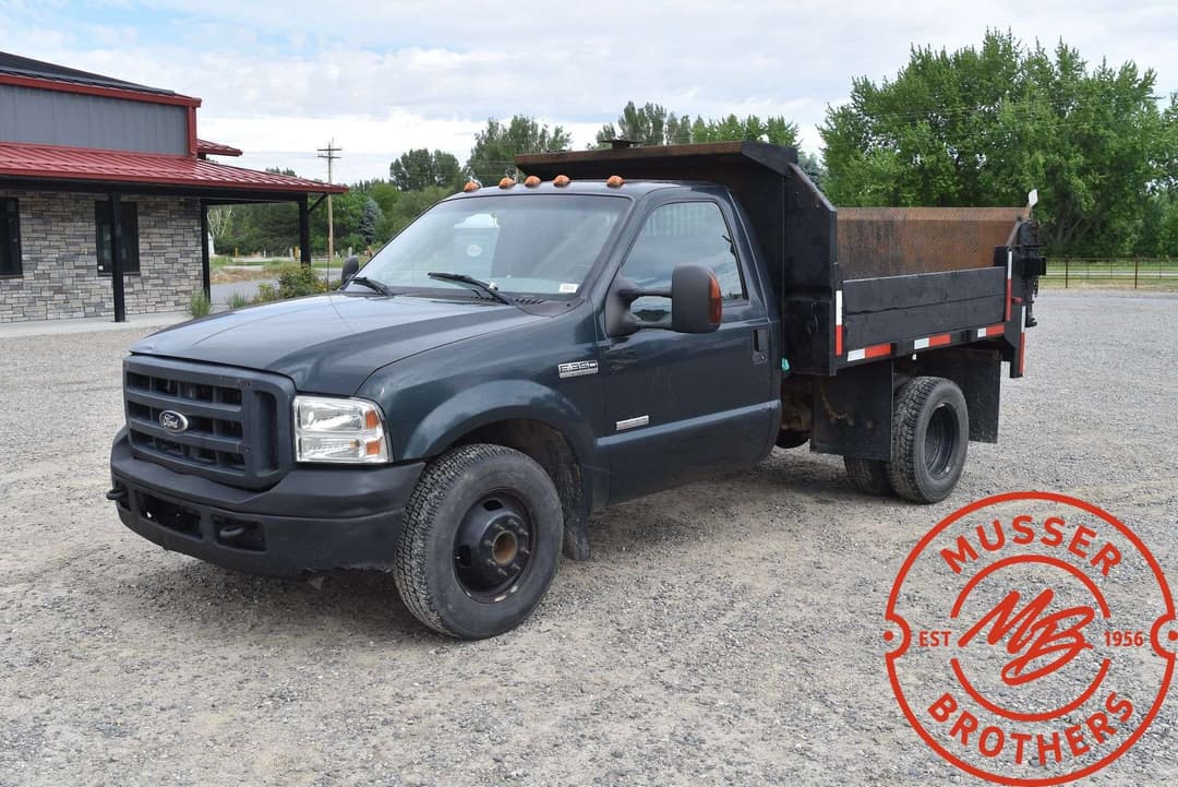 Image of Ford F-350 Primary image