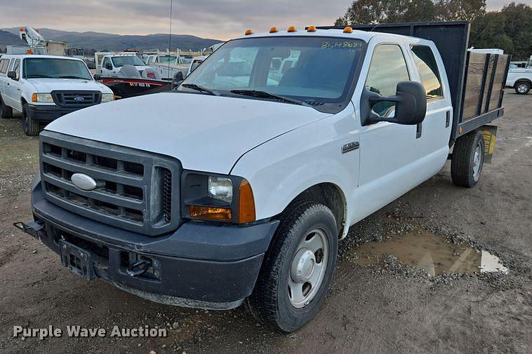 Image of Ford F-350 Primary image