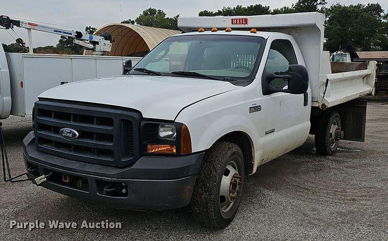 Image of Ford F-350 Primary image