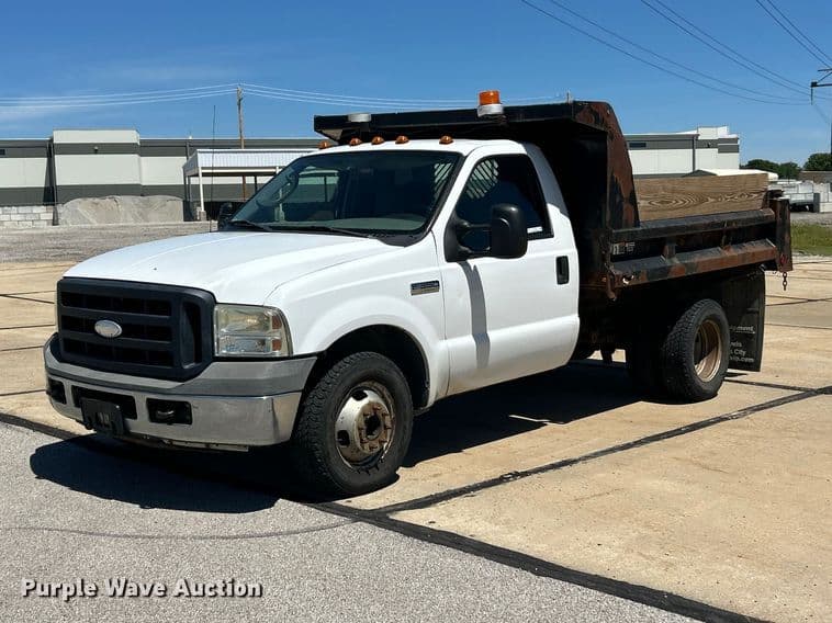 Image of Ford F-350 Primary image