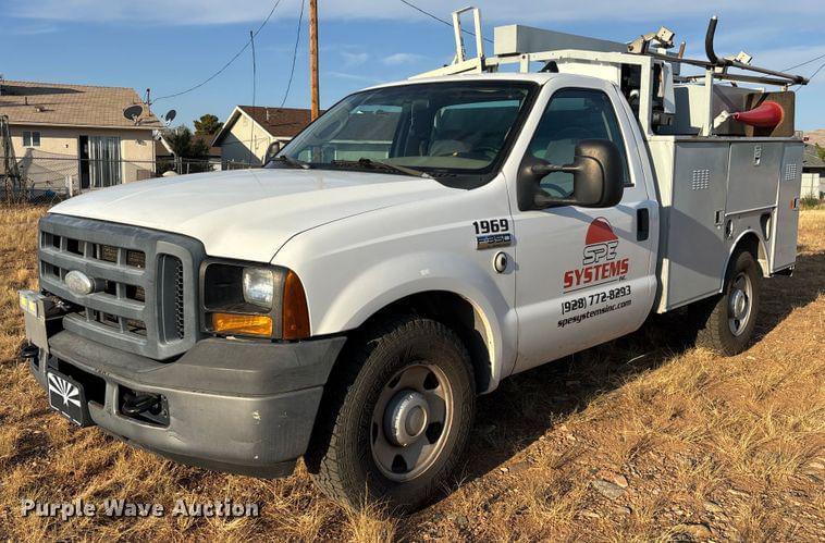 Image of Ford F-350 Primary image