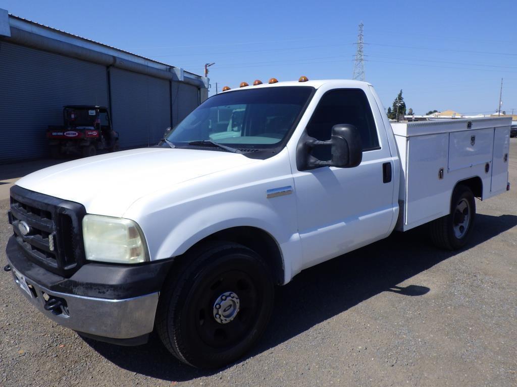 Image of Ford F-350 Primary image