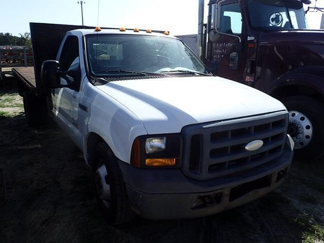 Image of Ford F-350 equipment image 1