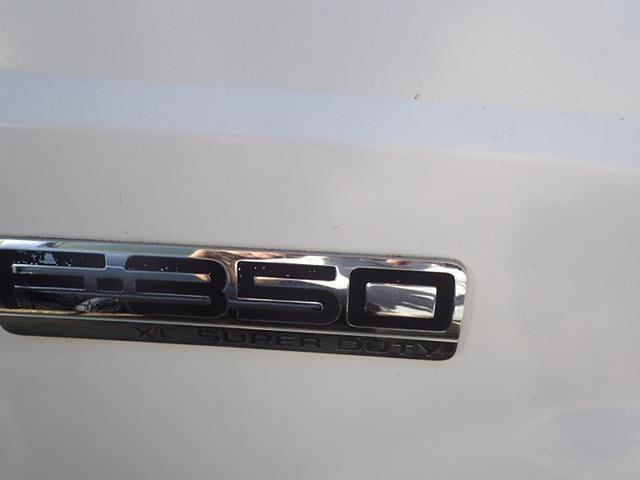 Image of Ford F-350 equipment image 2