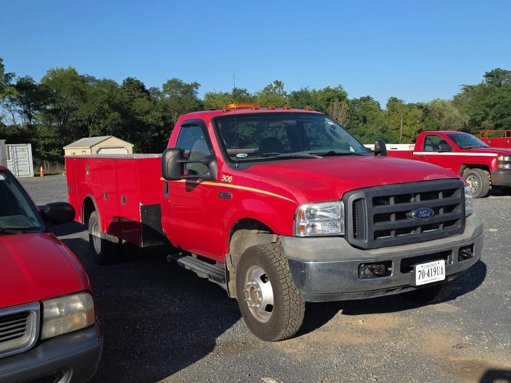 2006 Ford F-350 Equipment Image0
