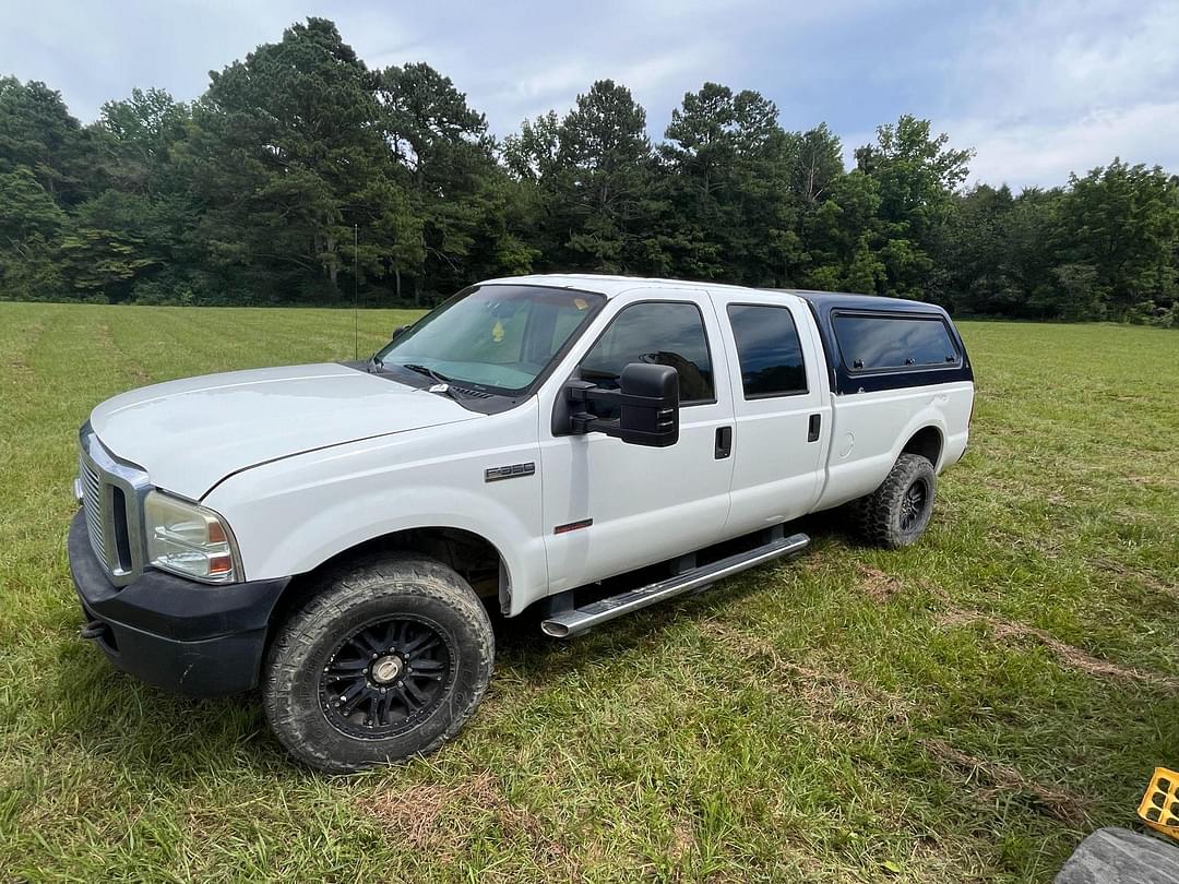 Image of Ford F-350 Primary image