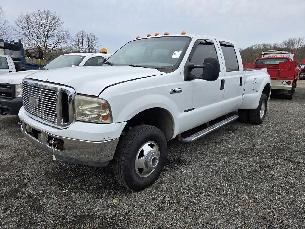 Image of Ford F-350 Primary image