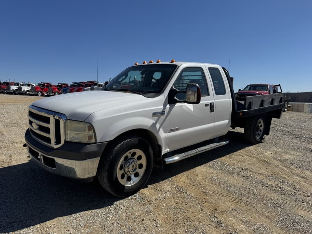 Image of Ford F-350 Primary image