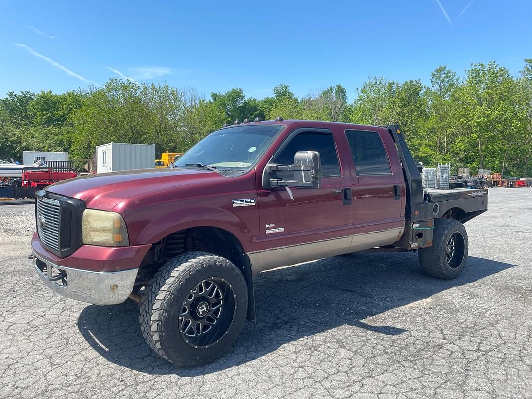 Image of Ford F-350 Primary image