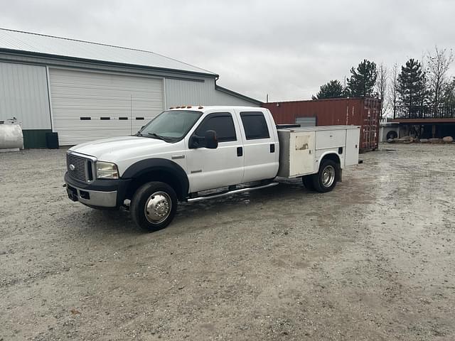 Image of Ford F-450 equipment image 1