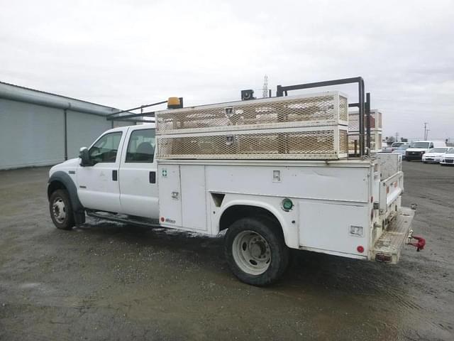 Image of Ford F-450 equipment image 3