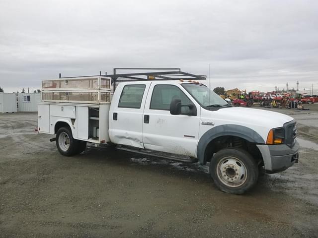 Image of Ford F-450 equipment image 1