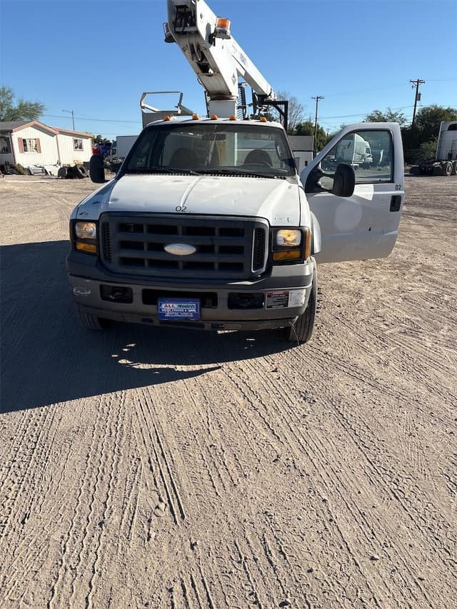 Image of Ford F-450 equipment image 1