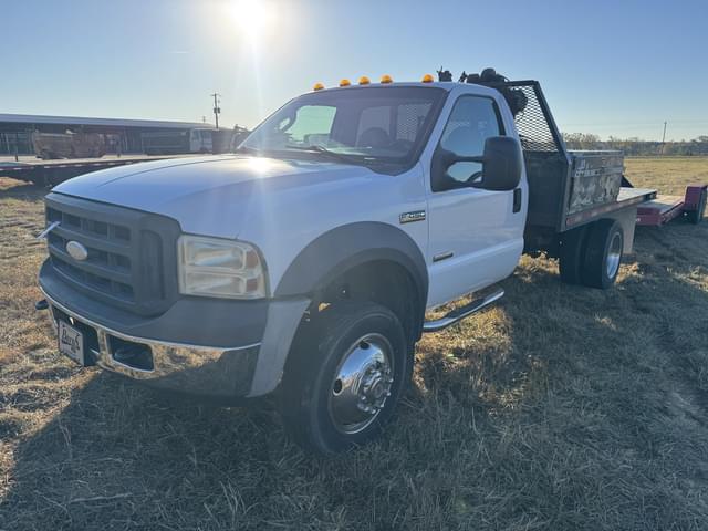 Image of Ford F-450 equipment image 1