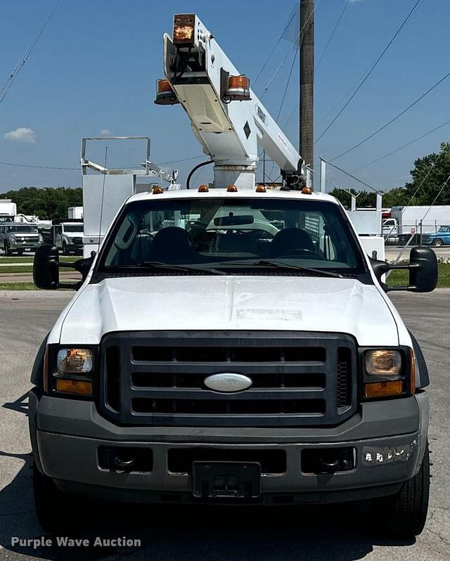 Image of Ford F-450 equipment image 1