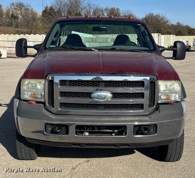 Image of Ford F-450 equipment image 1