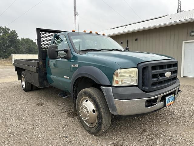 Image of Ford F-450 equipment image 1