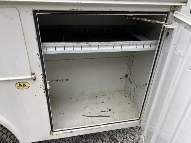 Image of Ford F-450 equipment image 4