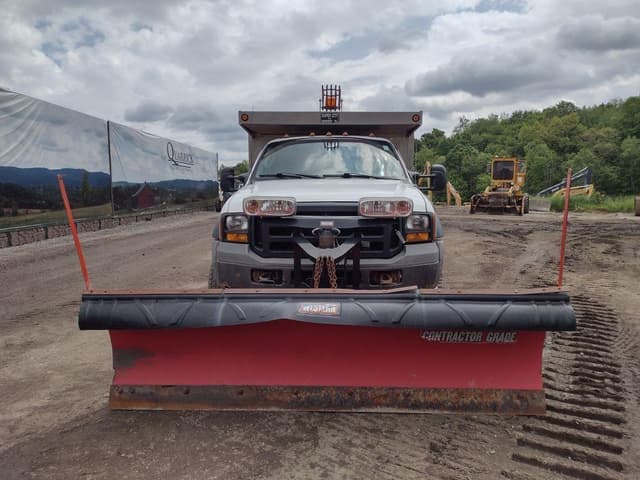 Image of Ford F-550 equipment image 1
