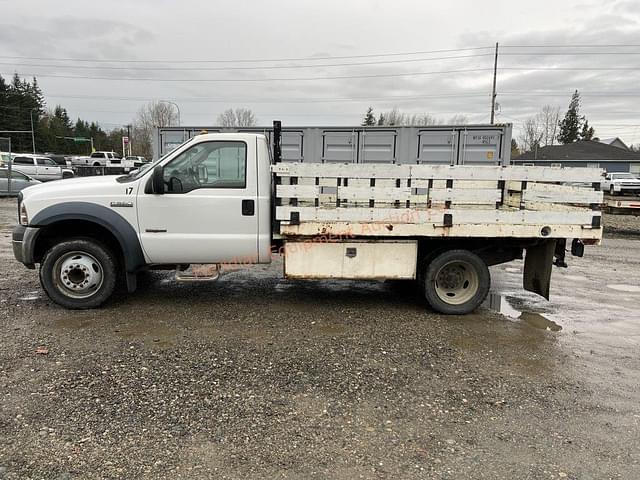 Image of Ford F-550 equipment image 2