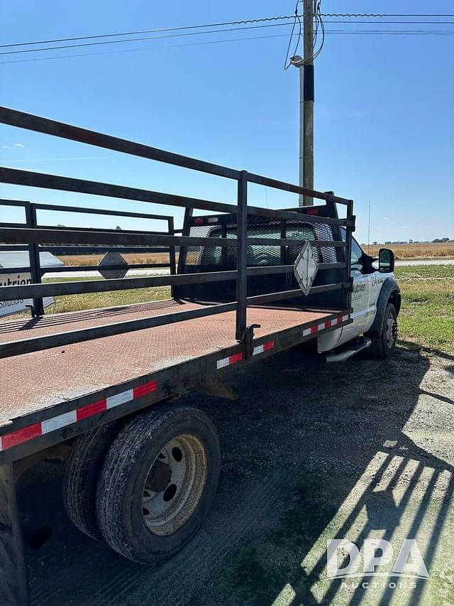 Image of Ford F-550 equipment image 1