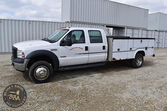 Image of Ford F-550 Primary image