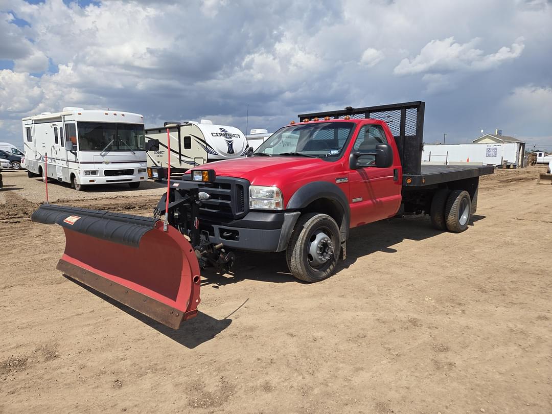 Image of Ford F-550 Primary image