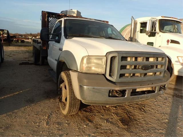 Image of Ford F-550 equipment image 1