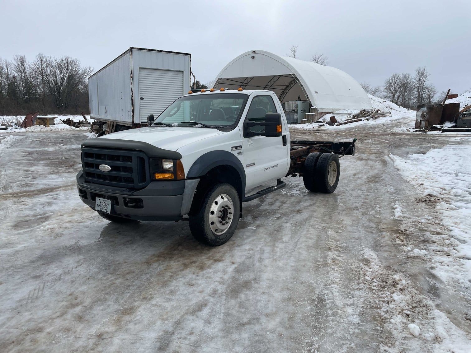 2006 Ford F-550 Equipment Image0
