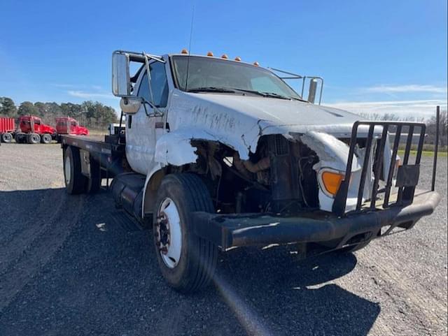 Image of Ford F-650 equipment image 1